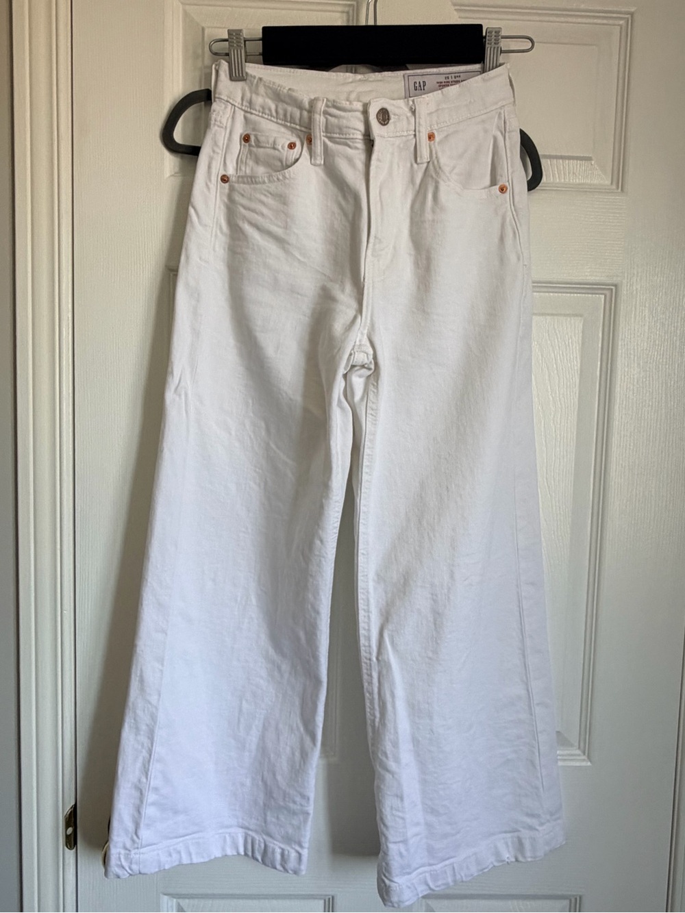 Gap High Rise Stride Wide-Leg Ankle Jeans